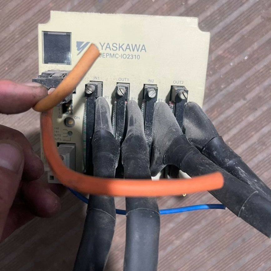 安川PLC模块 JEPMC-I02310-E 拆机实物现