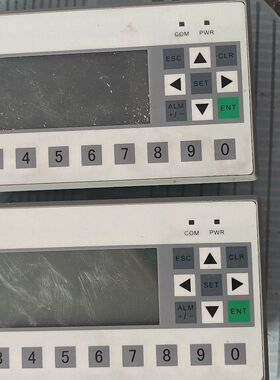 步科 文本显示屏MD304L 实图拍摄 有接口变形 通电