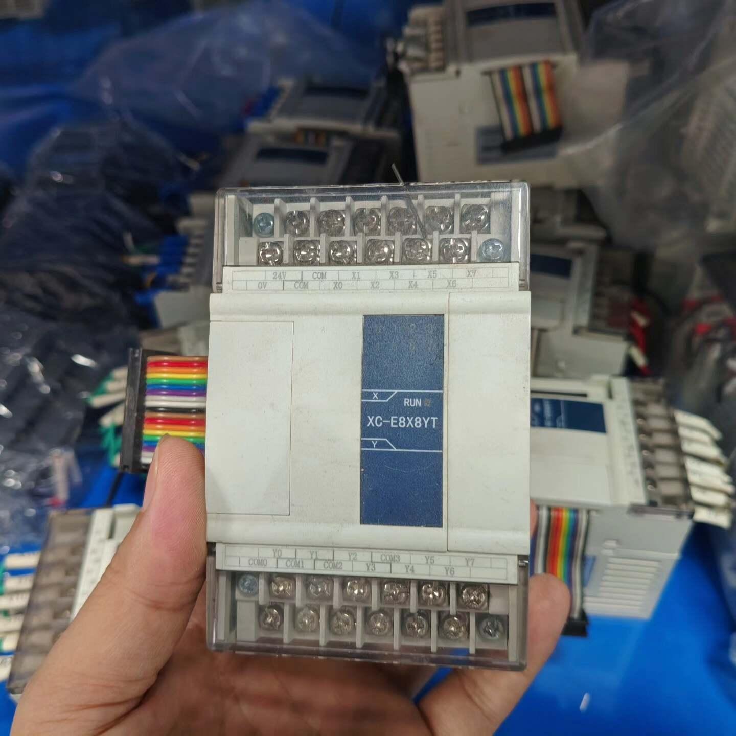 PLC扩展模块XC-E8X8YT 拆机下来的 成色如图