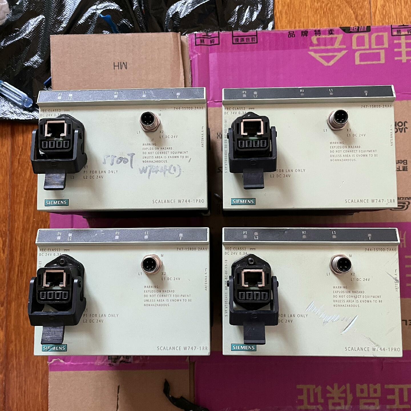 6GK5747-1SR00-2AA6  6GK5744-