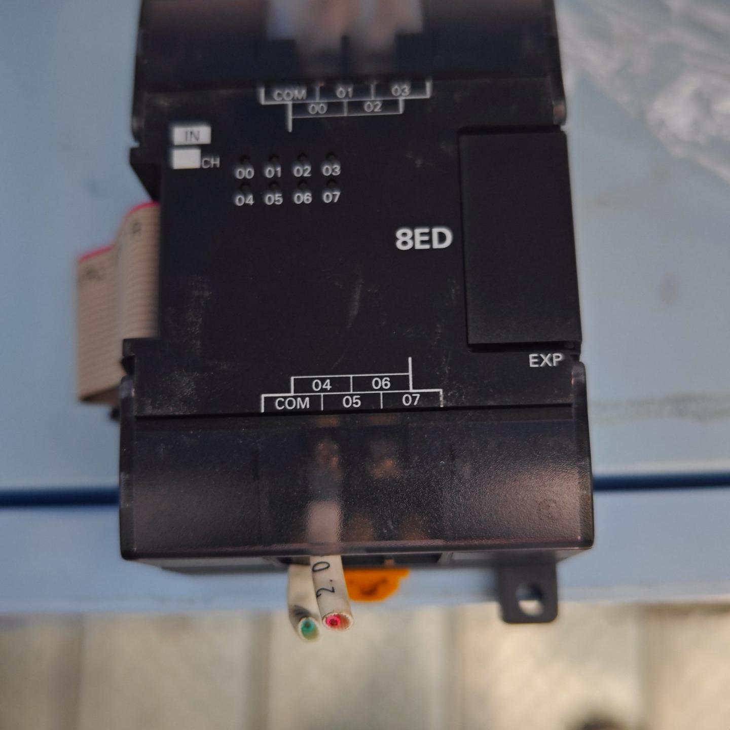 CP1W-8ED PLC扩展模块 拆机品 成色如图 功