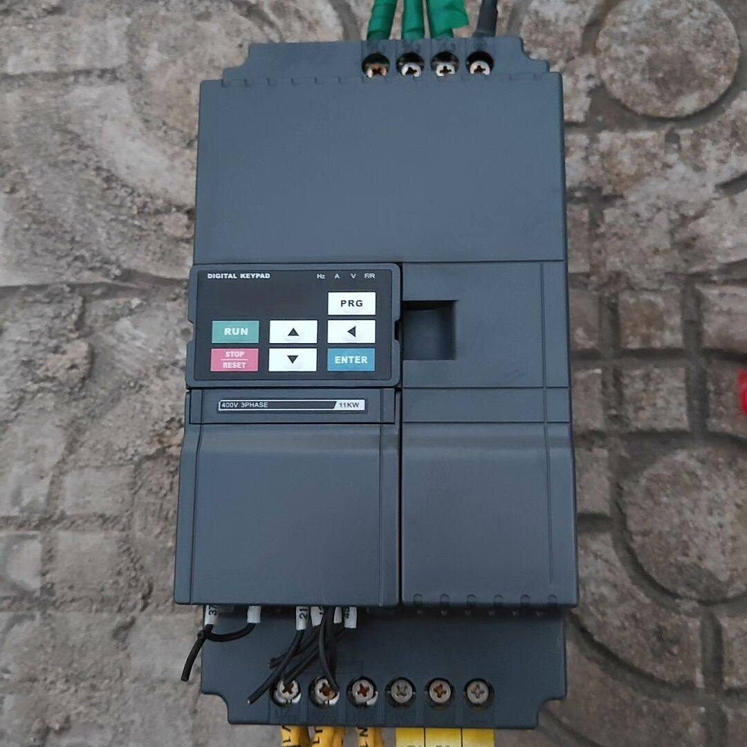 Z2400-11GY  变频器11KW 无品牌 拆机功能包好