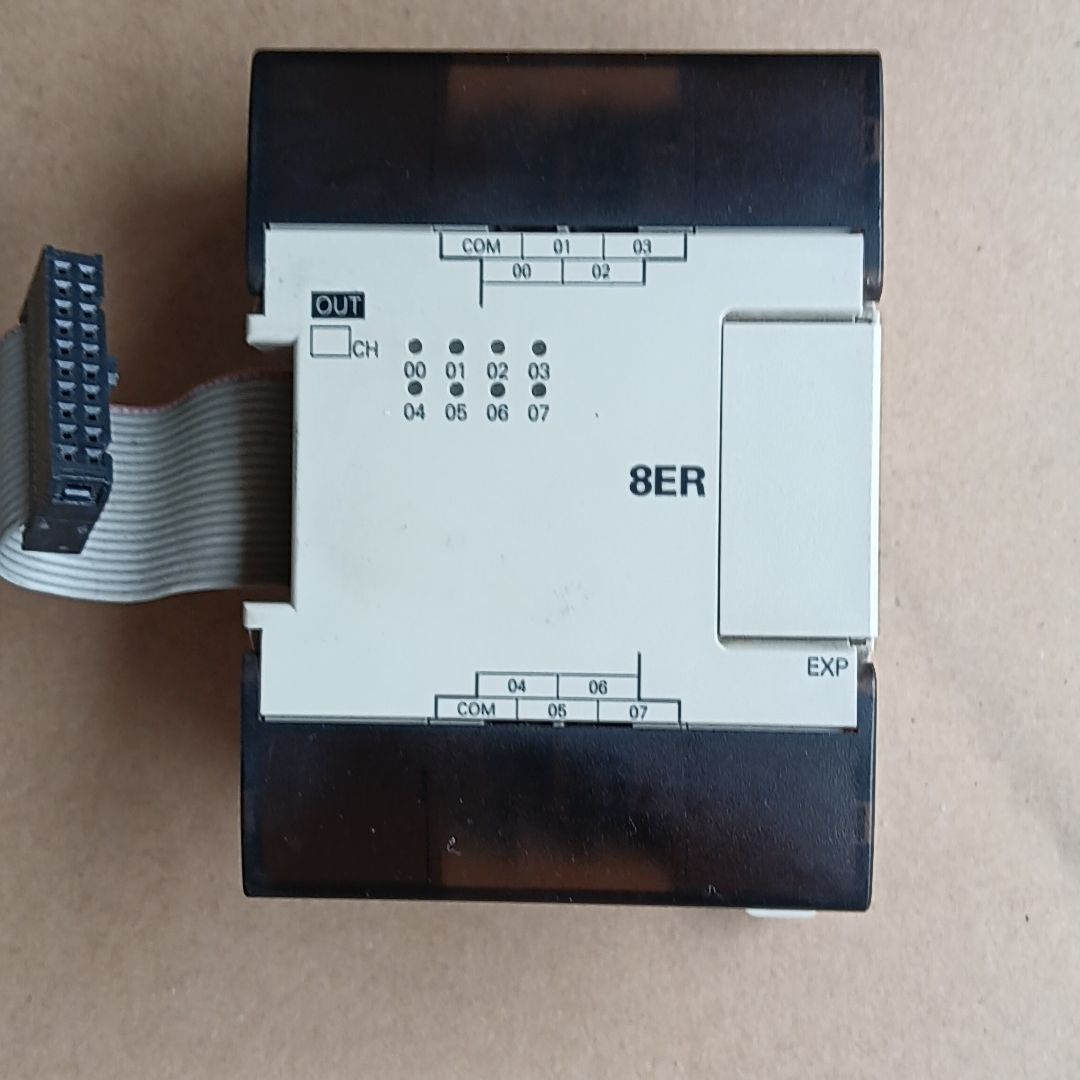 拆机 CPM1A-8ER 成色漂亮 功能包好