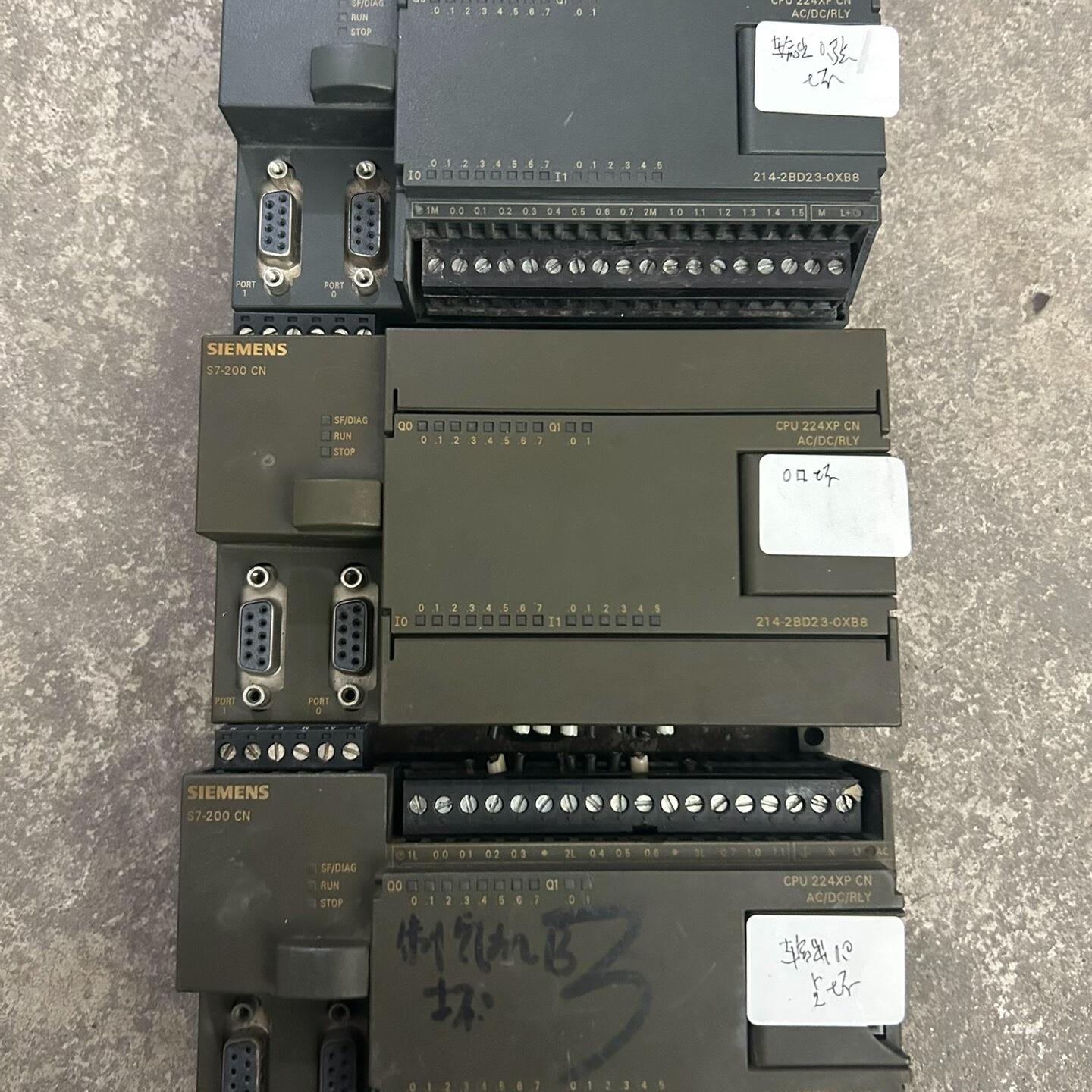 PLC 214-2BD23-0XB8 一共成色旧些