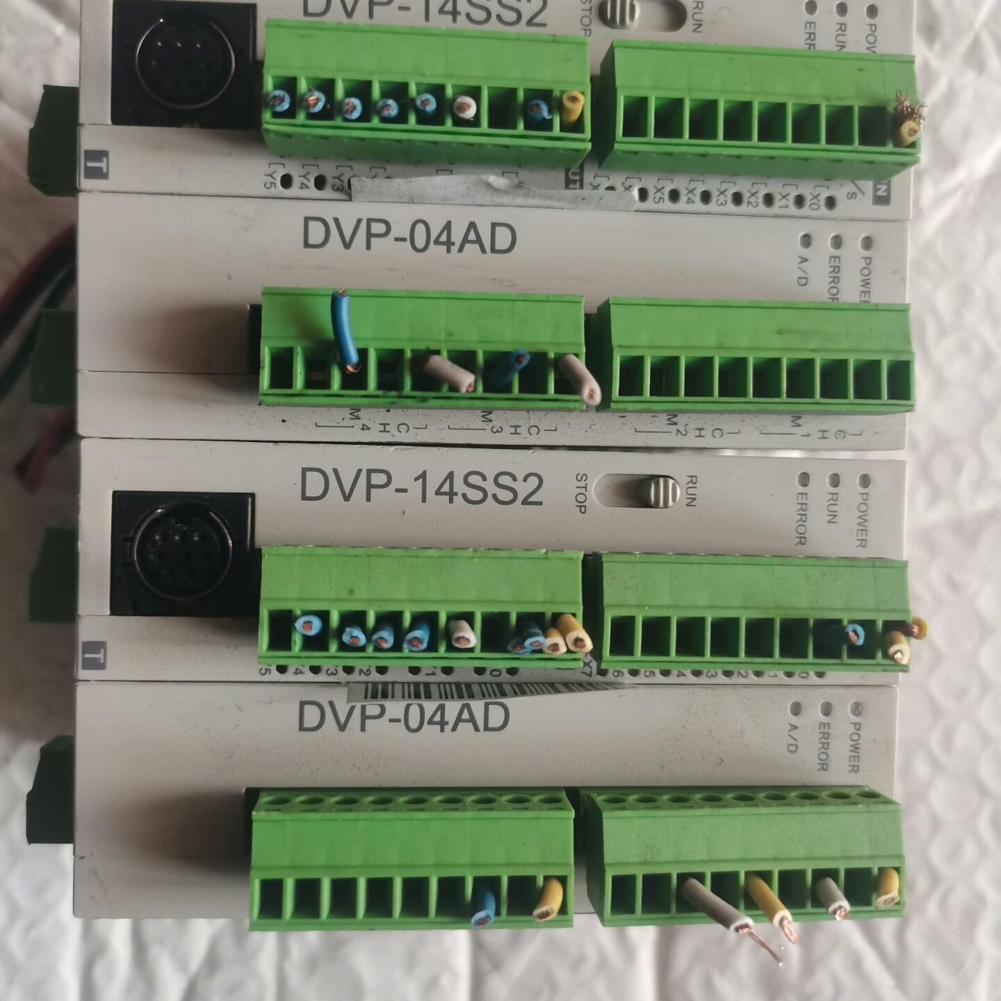 台达PLC  DVP14SS2 DVP04AD 拆机 成