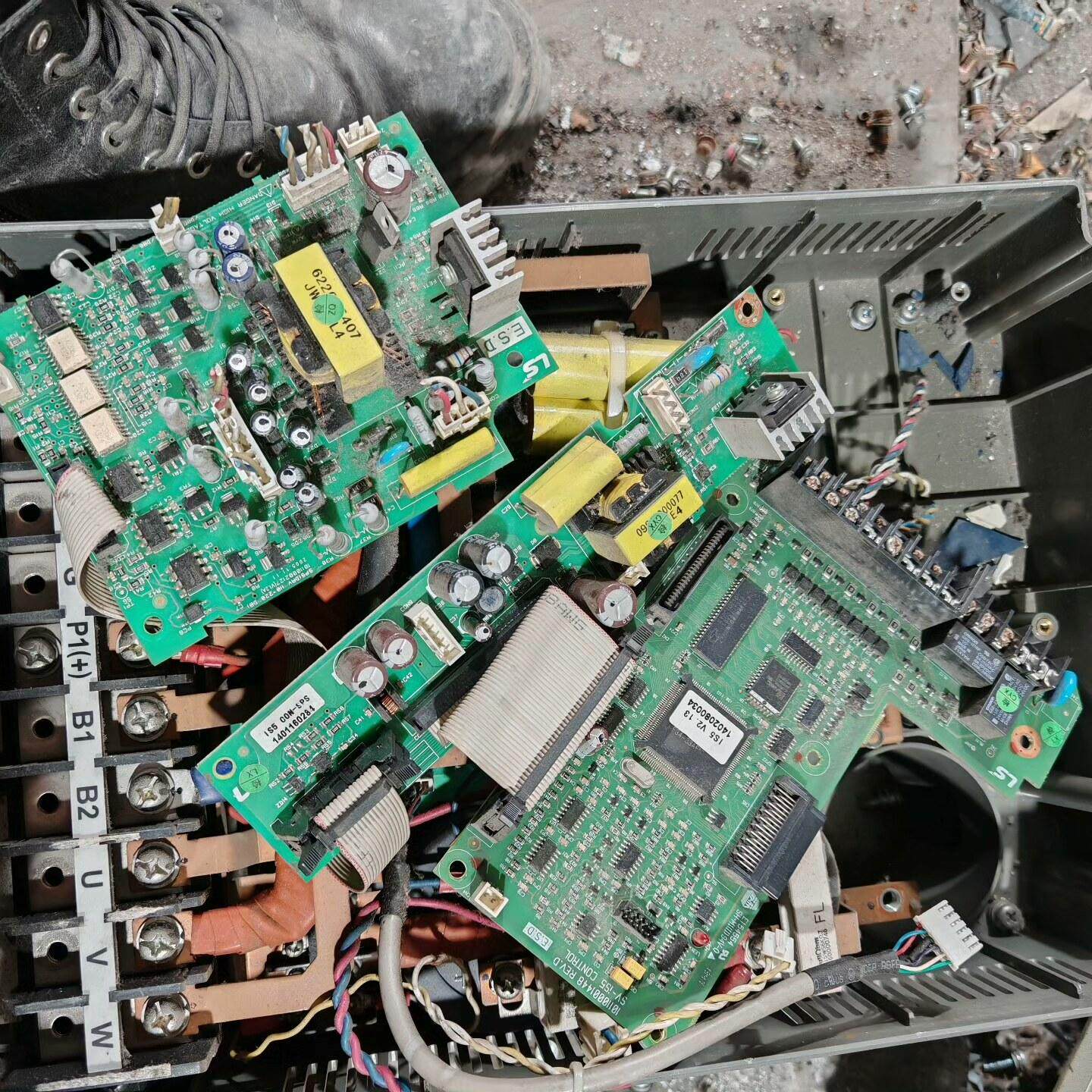 SV110iS5-4NDB变频器板子 功能没有测试 配件