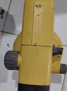 拓普康AT-B4水准仪 黄色外壳 型号JY4422。机器外观