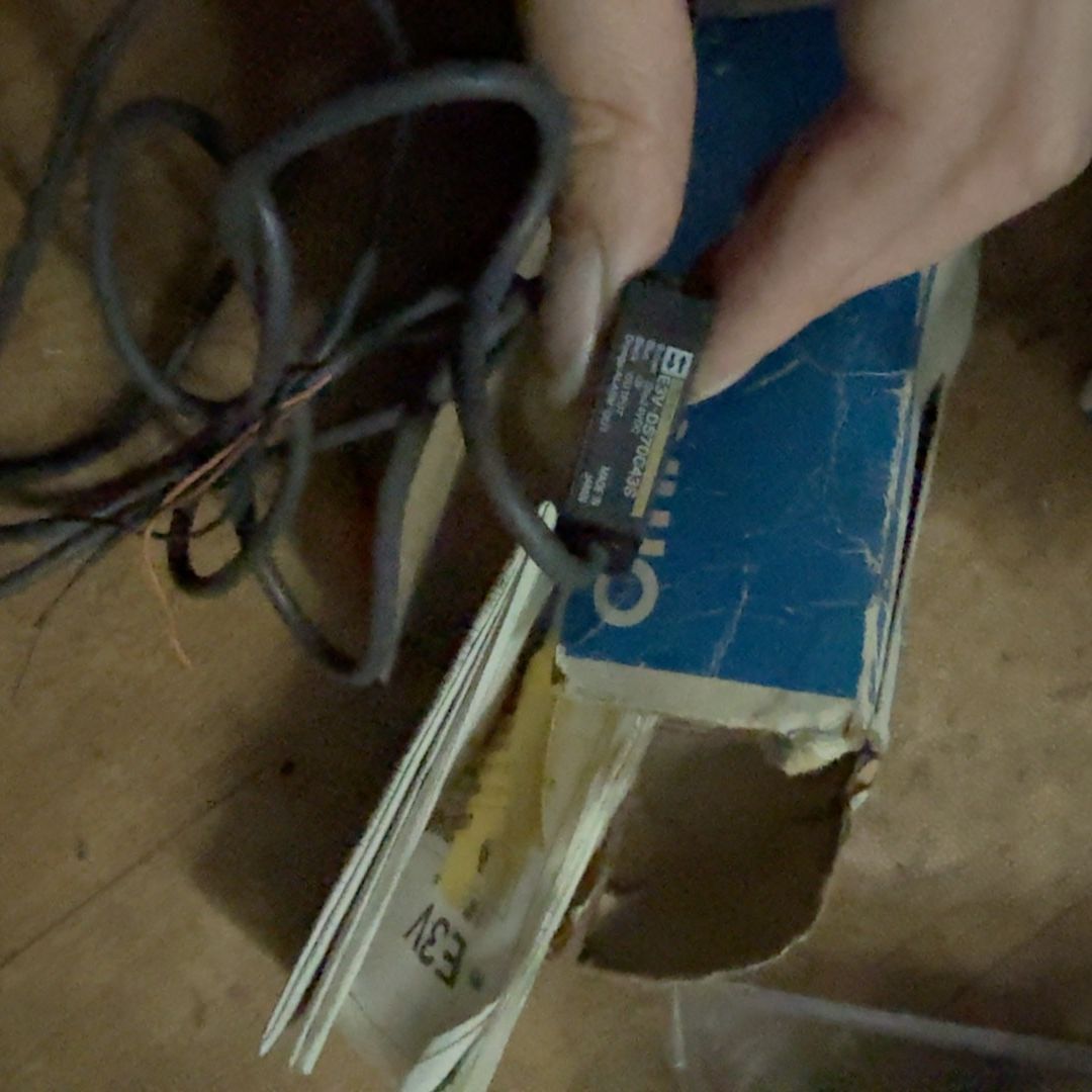 E3V-DS70C43S  光电开关 积压货