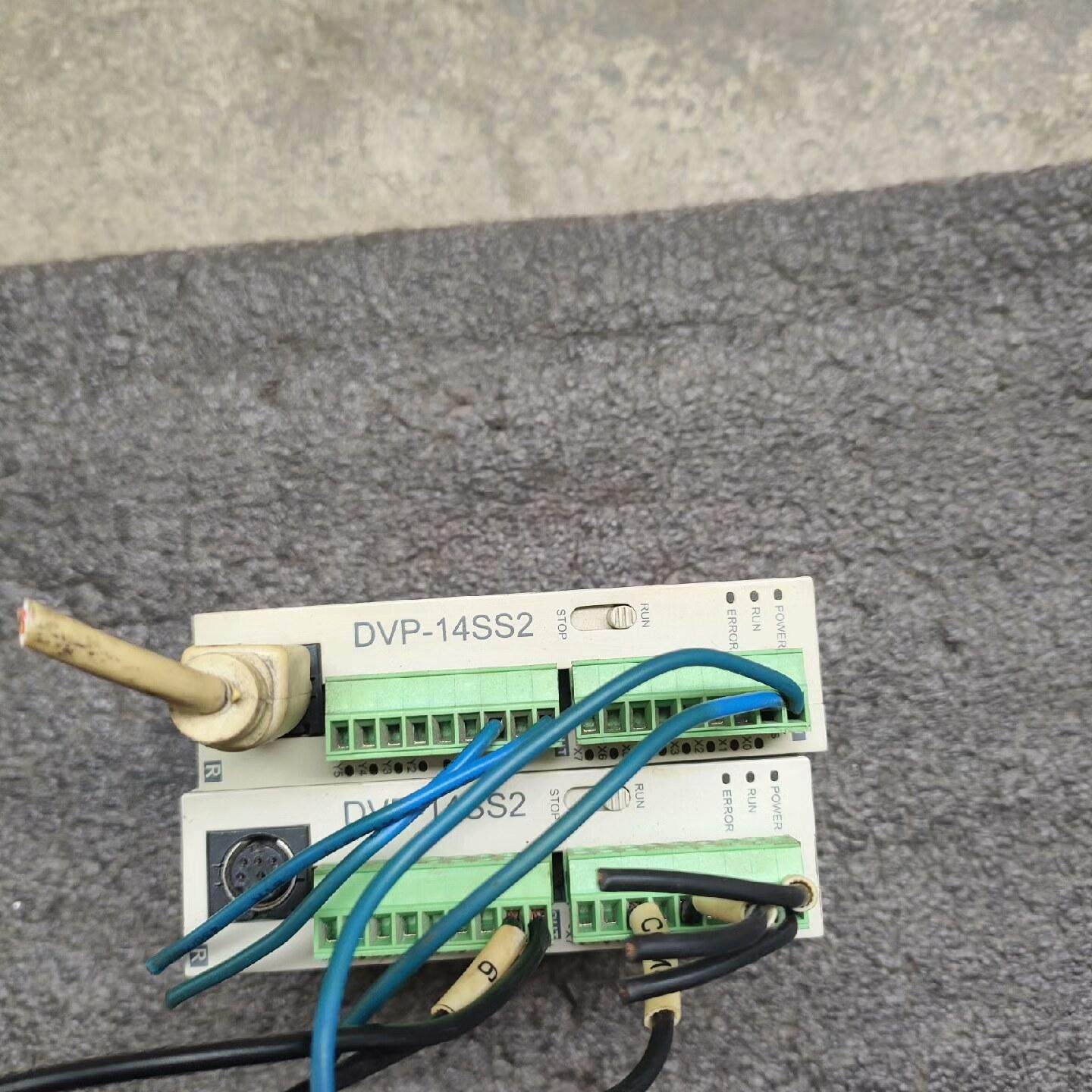 台达PLC型号DVP14SS211R 拆机下来的  功能包好