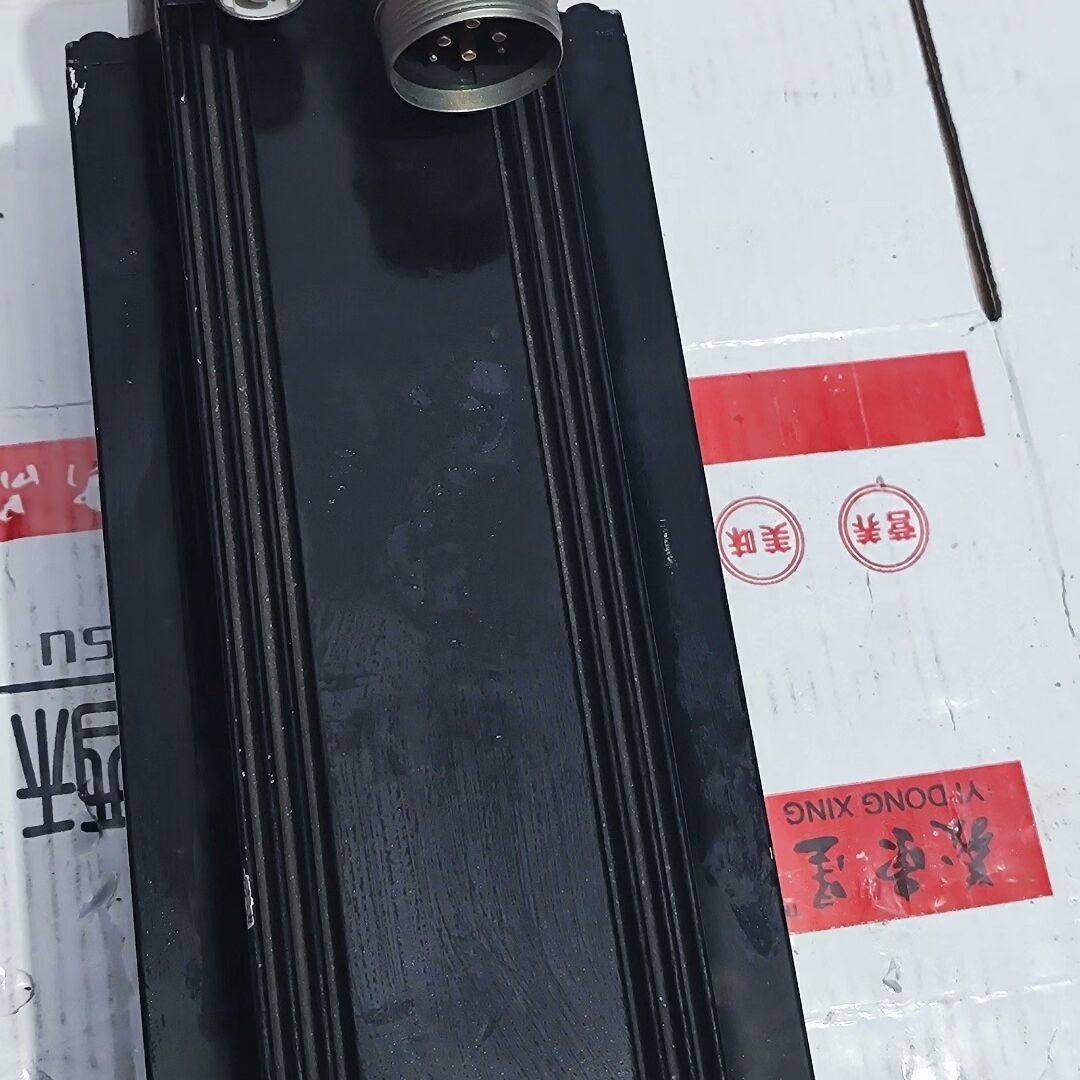 伺服电机 MSK071D-0300-NN-M1-UG1