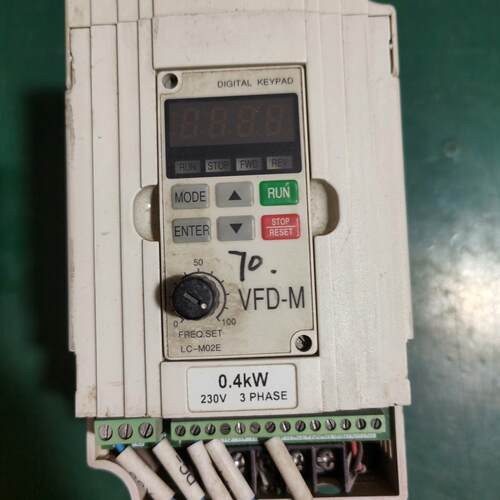 台达变频器 VFD004M21A 220V400W