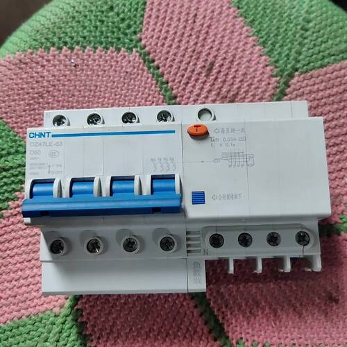 DZ47LE-63漏电保护器 C60系列 4P+N 32