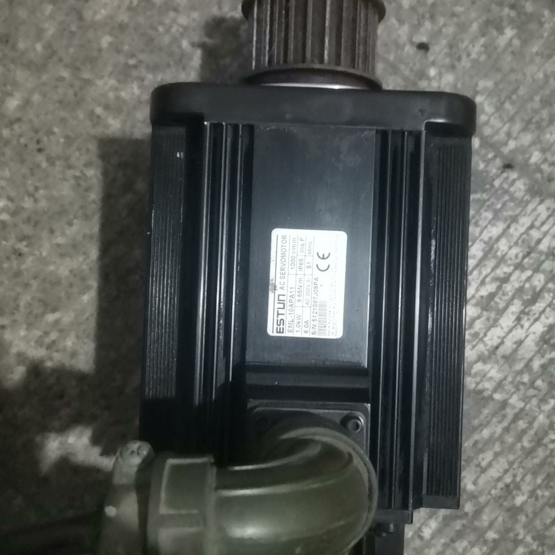 埃斯顿伺服电机EML-10APA11剪线拆机一台 伺服已被出