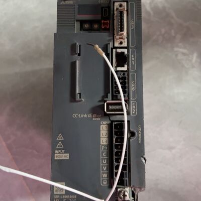 伺服驱动器MR-JE-70C 成色旧有明显使用痕迹 外壳