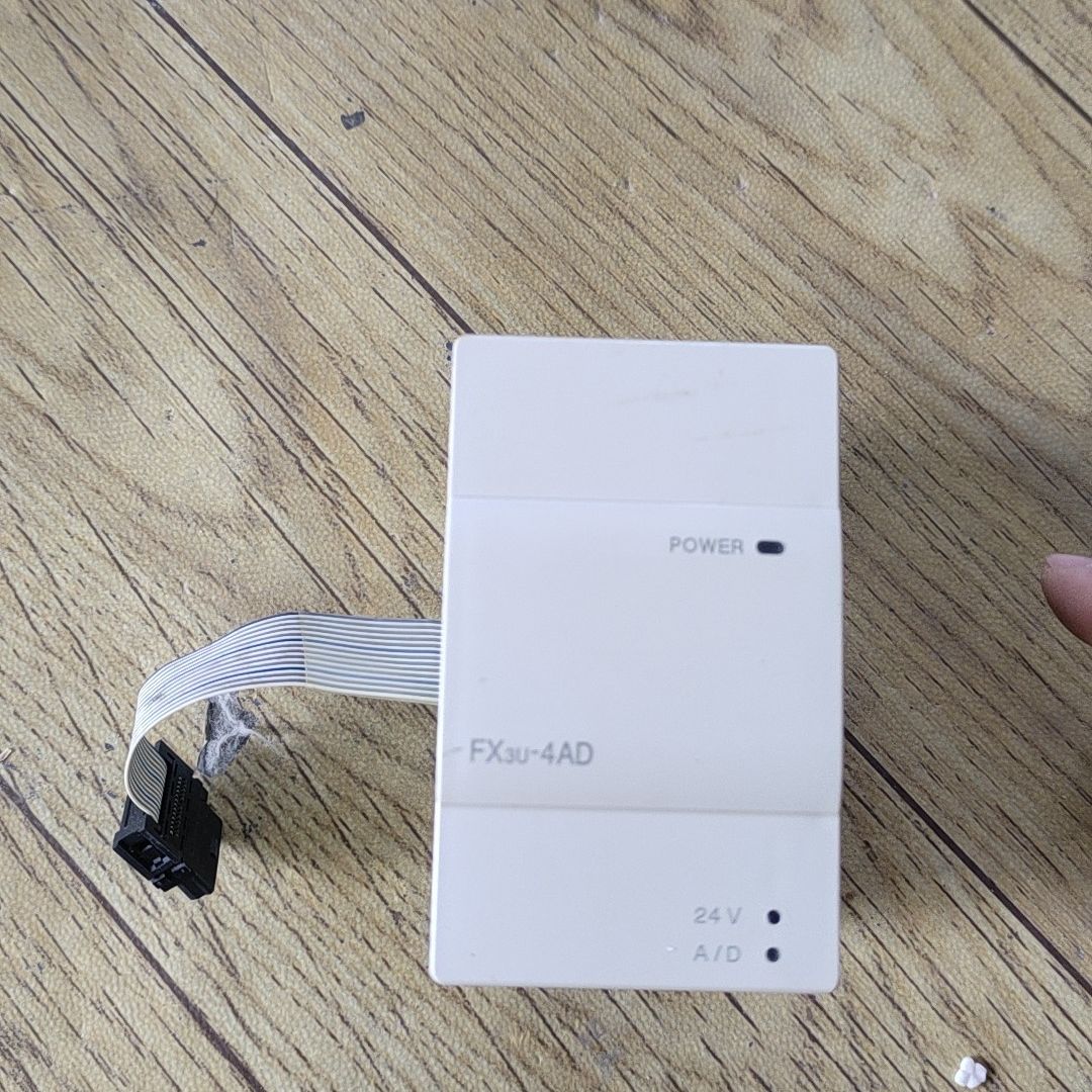 PLC模拟量输入模块 FX3U-4AD  实物拍
