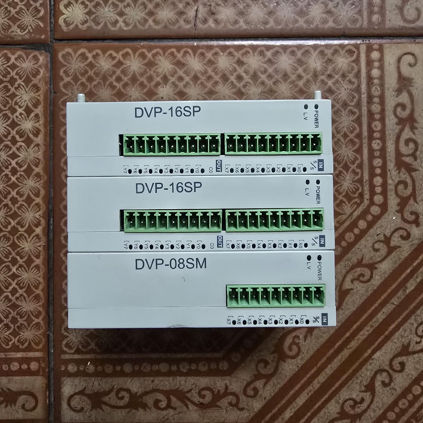 台达DVP16SP11T模块 DVP08SM11N正常拆机下