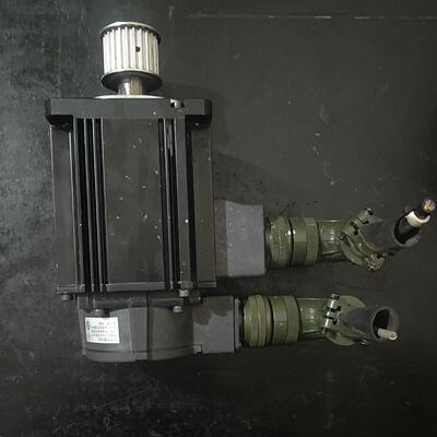 1.5KW伺服电机：MHME152GCGM 拆机功能正常