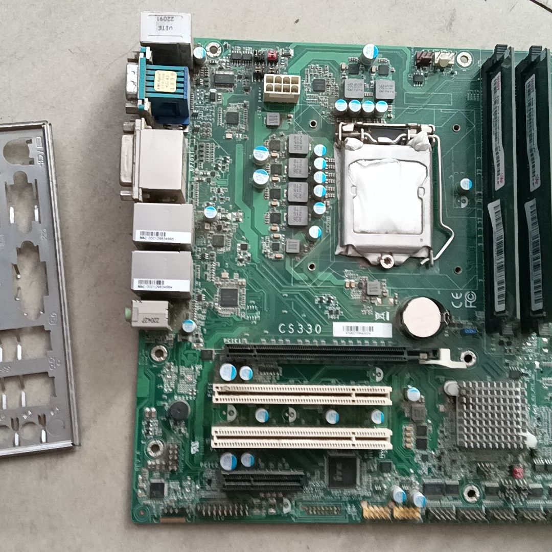 拆机CS330工控机主板有挡板加两根8G内存条 东西如图 成