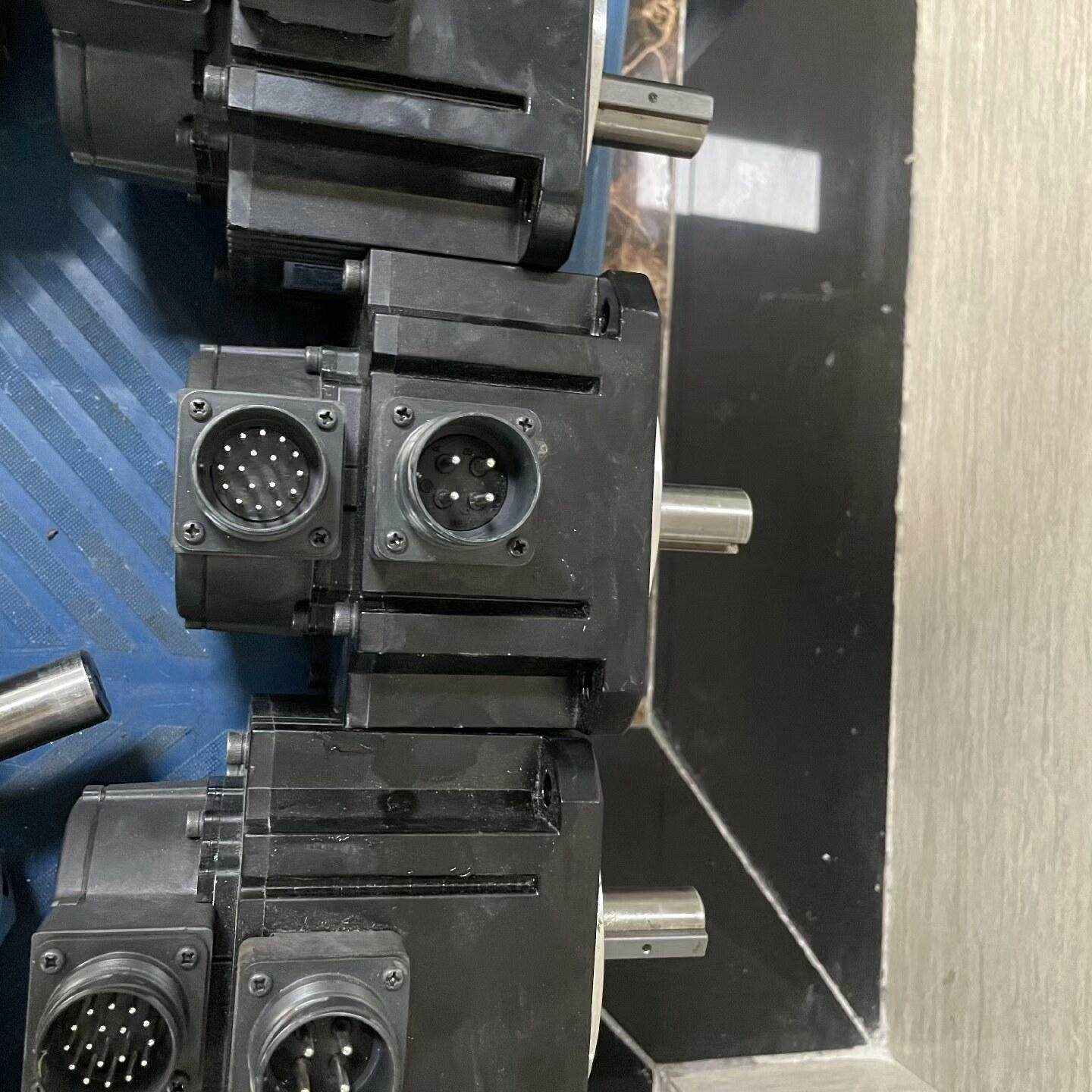 伺服电机MGMF092L1G6M MGMF132L1G6