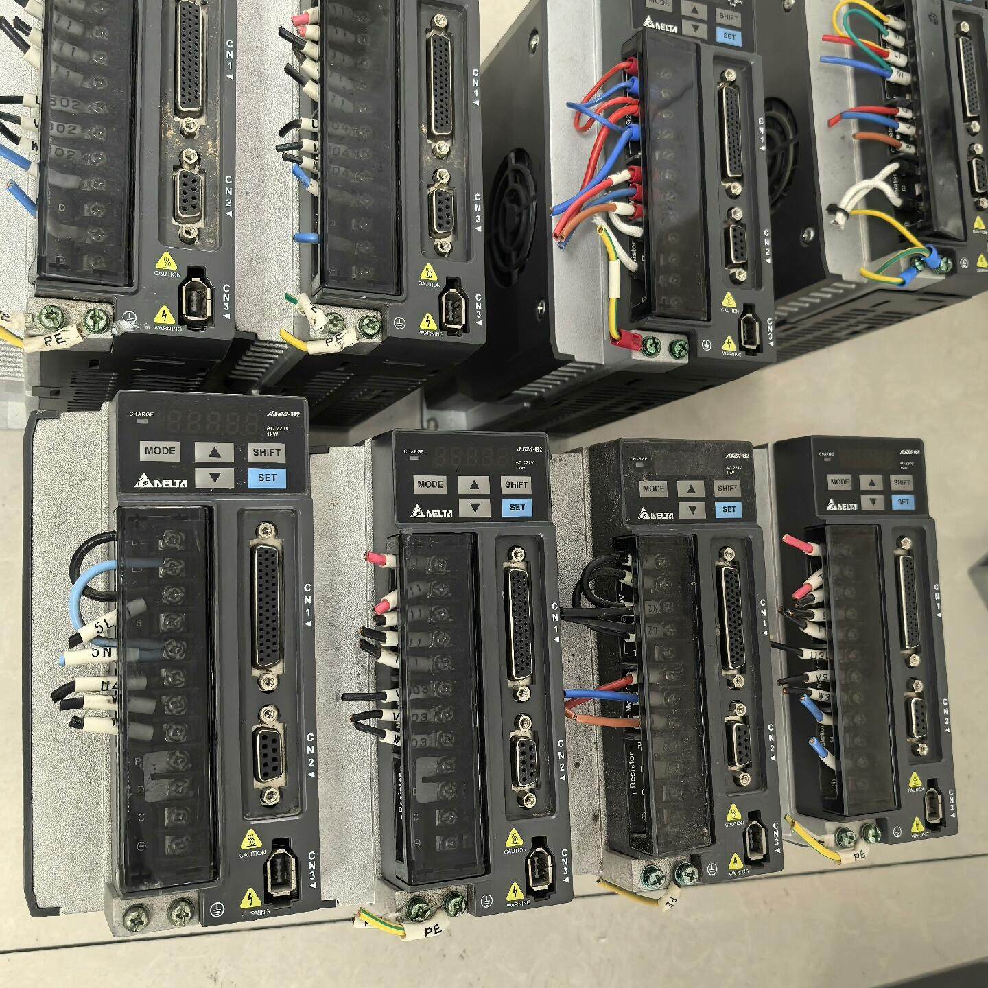 台达ASD-B2-1021-B伺服控制器 拆机的 成色站 功