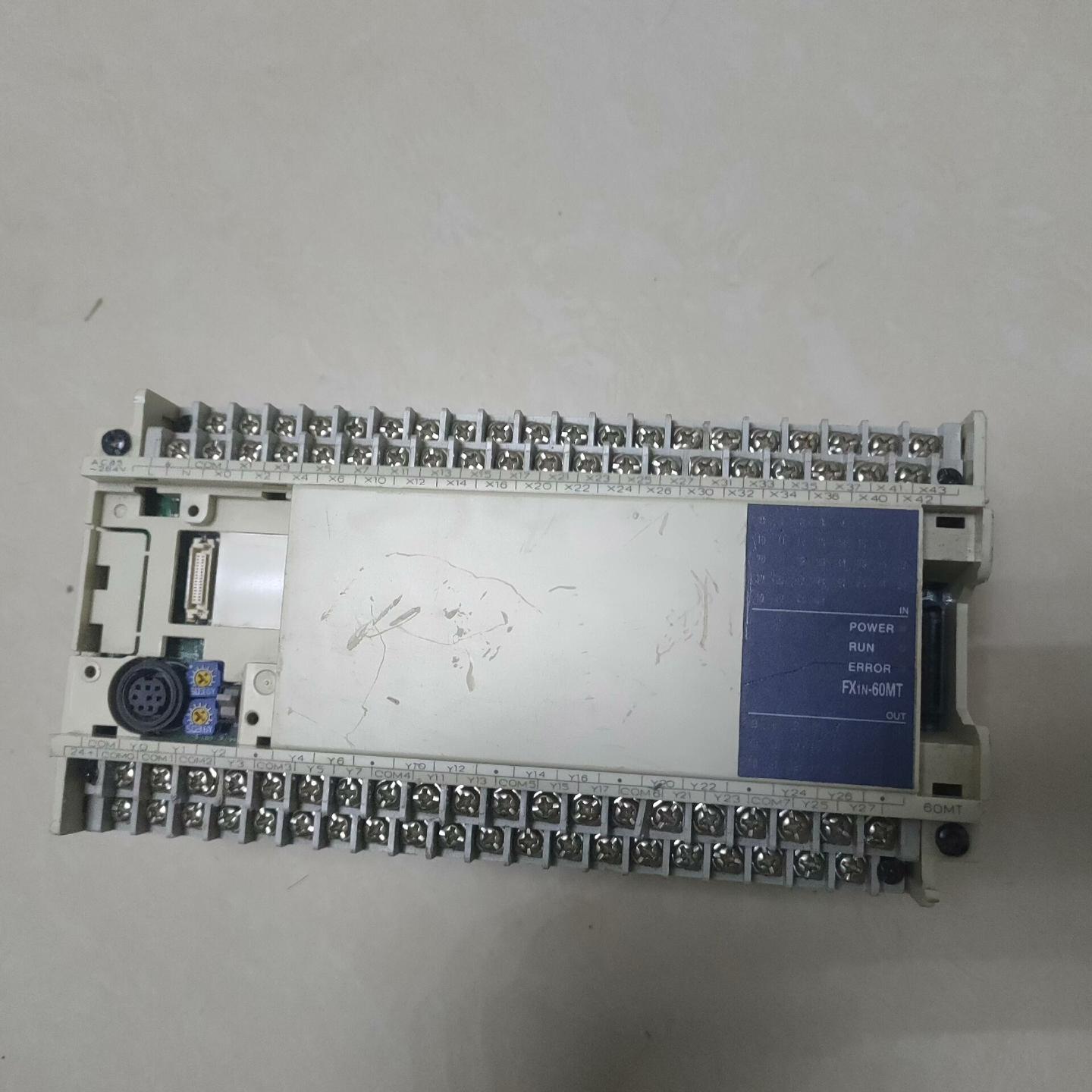 FX1N-60MT-001PLC 功能好的 实物如图
