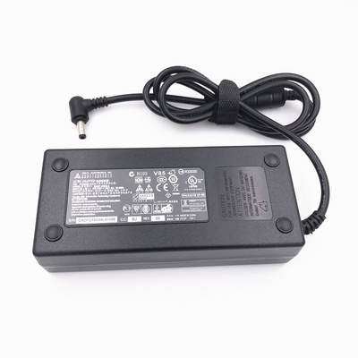 电源战神K650D-i5D1D3CW65S05充电神舟适配器笔记本19.5V6.15A