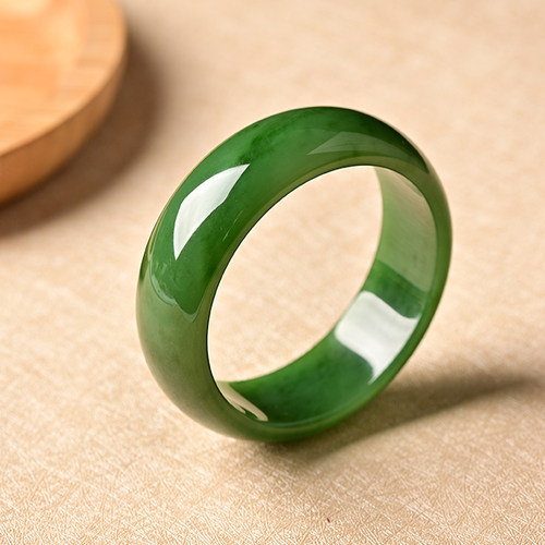 天然和田玉碧玉送妈妈正装