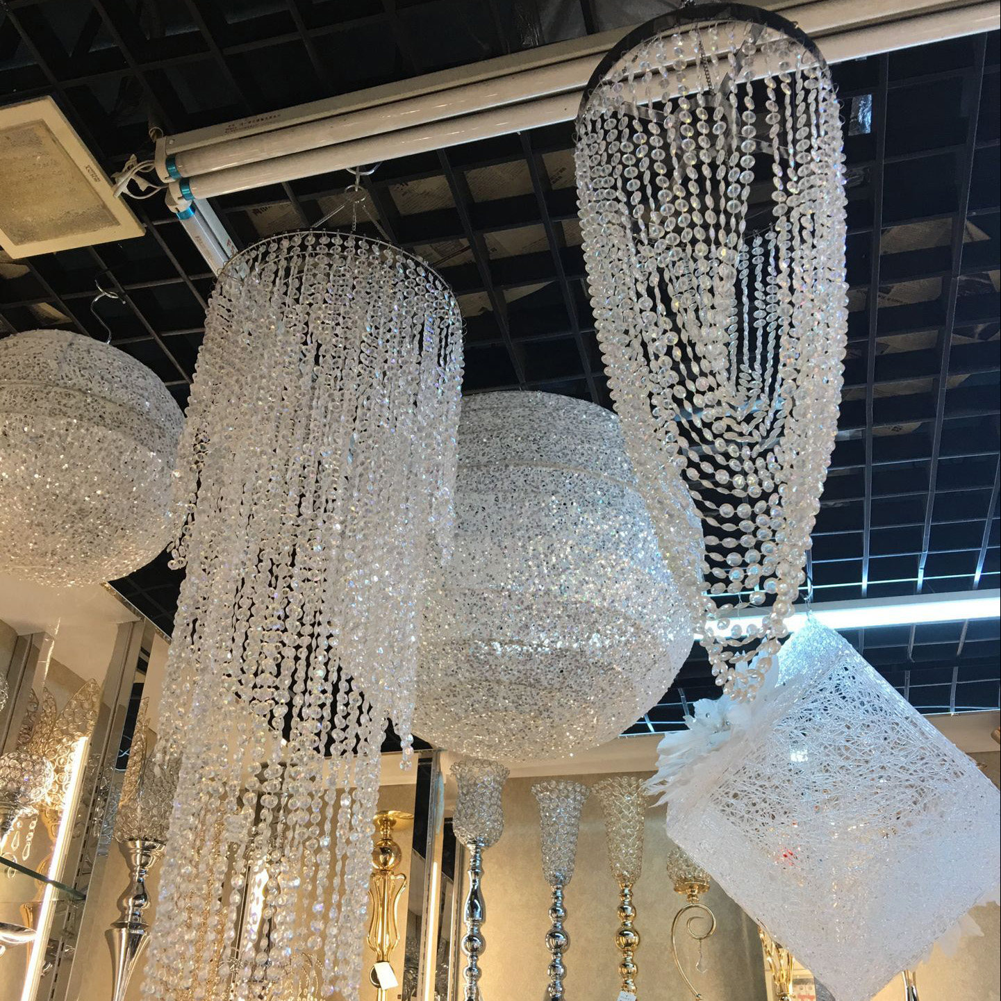 亚克力珠帘仿水晶七彩飞碟扁珠婚庆路引吊顶装饰珠链玄关隔断珠串_虎窝淘