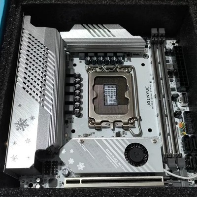 议价精粤B760i Snow Dream主板