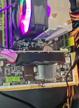 议价X79主板，带挡板，实物拍摄，成色如图，带E5-2630CP