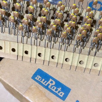 议价3200只 murata村田 黄点电容50V39PF 39P