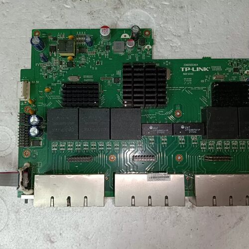 议价交换机线路板TP-LlNK,N6P3000,一块，需要的联系