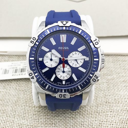 FOSSIL运动计时石英表男表