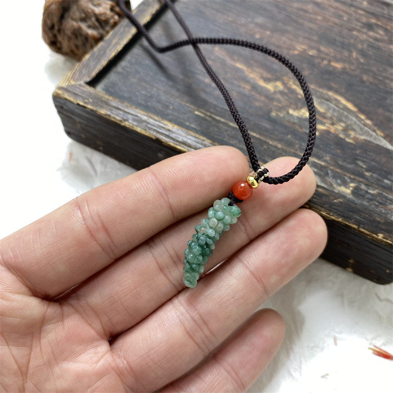 天然玉石南阳独玉俏色天蓝料葡萄吊坠女款硕果累累玉佩挂件项链坠