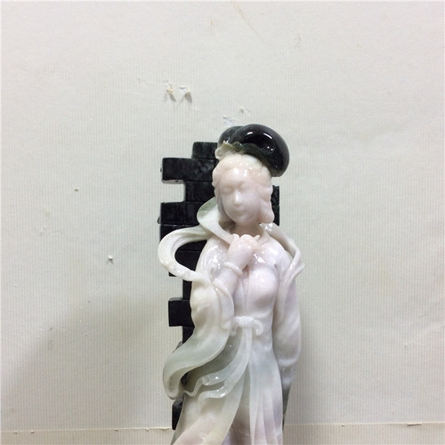 南阳独山玉俏色美女摆件天然玉石