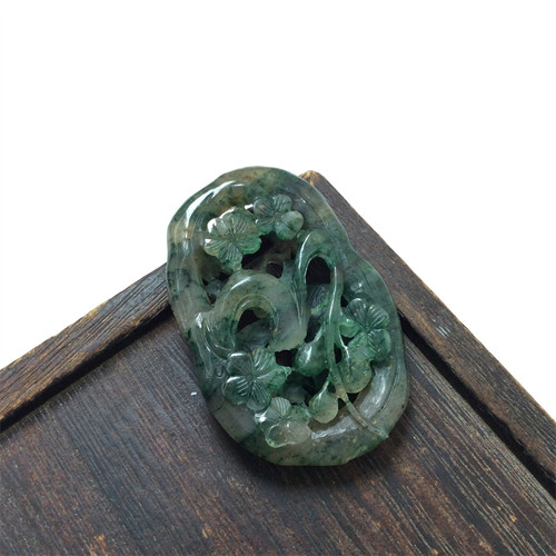 天然玉石独山玉天蓝料梅花吊坠