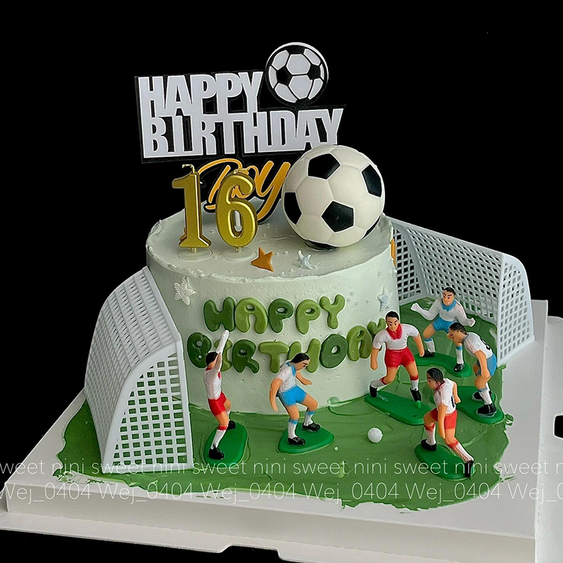 足球主题男孩蛋糕装饰摆件世界杯足球队踢足球男神生日甜品台装扮