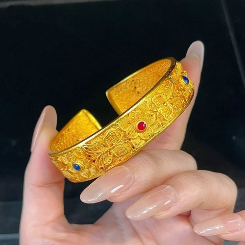 5G硬金工艺镂空錾刻蝴蝶花卉手镯