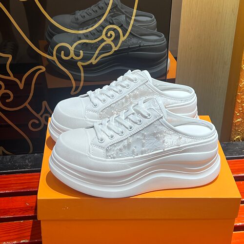 透气镭丝网面小个子休闲包头半拖鞋女夏外穿显瘦真皮小白鞋