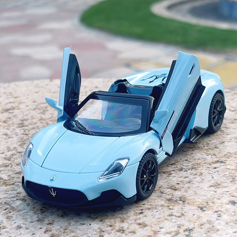 132玛莎拉蒂MC20男孩敞篷跑车