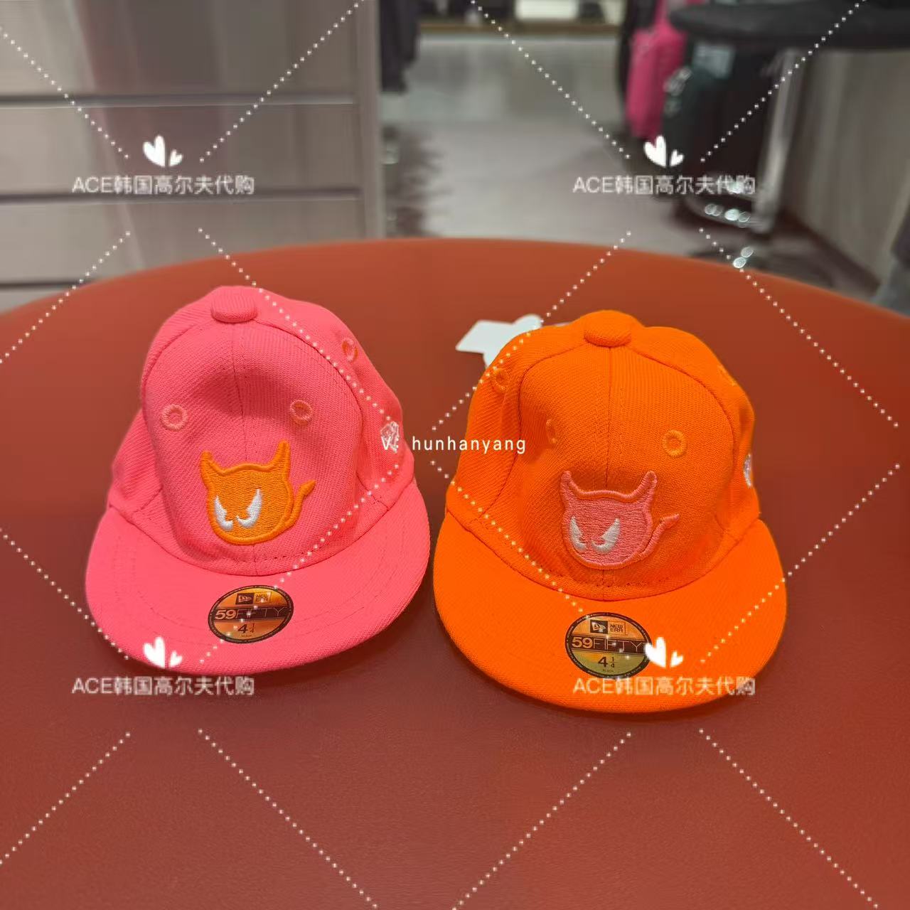 WAAC高尔夫球球包挂饰图片
