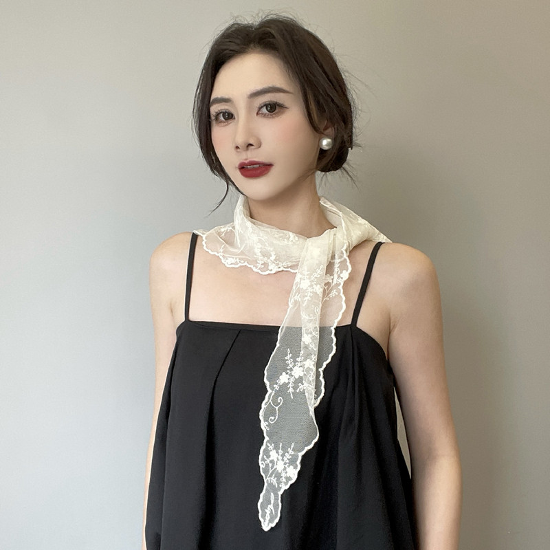 法式蕾丝小花丝巾女春夏可爱甜美绑发头巾三角巾飘带旅游拍照装饰