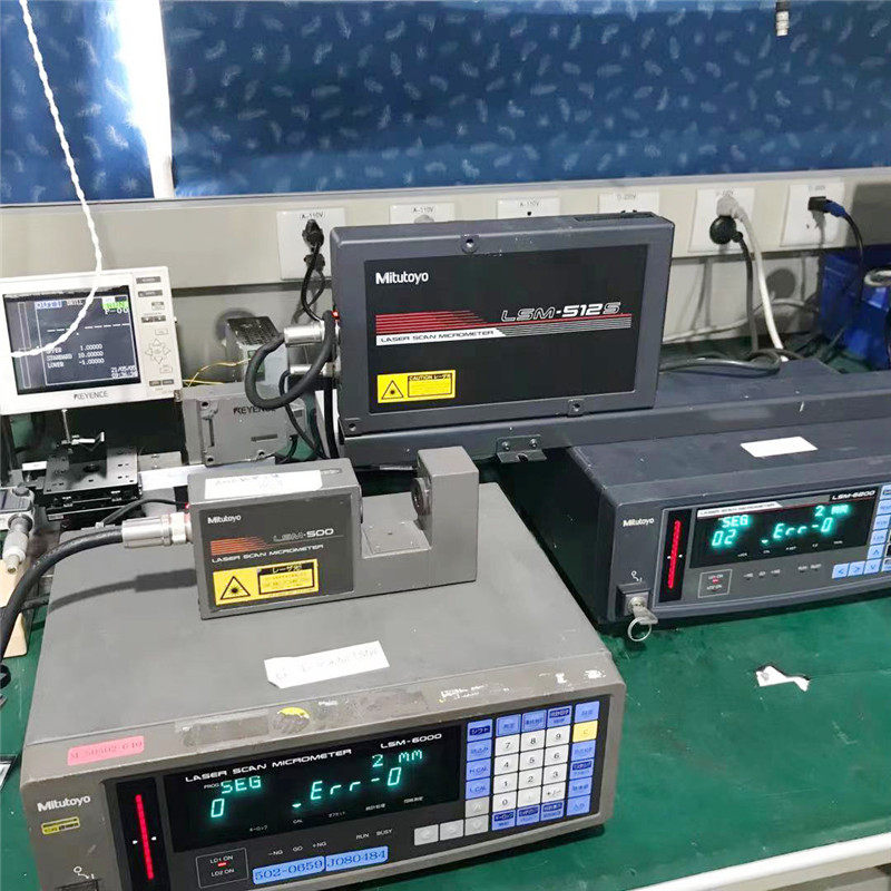 日本三丰mitutoyo 测径仪 跳动检查 偏心仪 LSM-512S  LSM-62000
