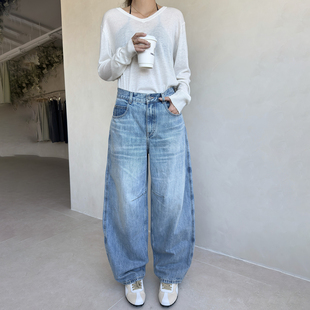 町秀浅蓝色弯刀牛仔裤女2026韩国高腰宽松显瘦阔腿休闲镰刀裤