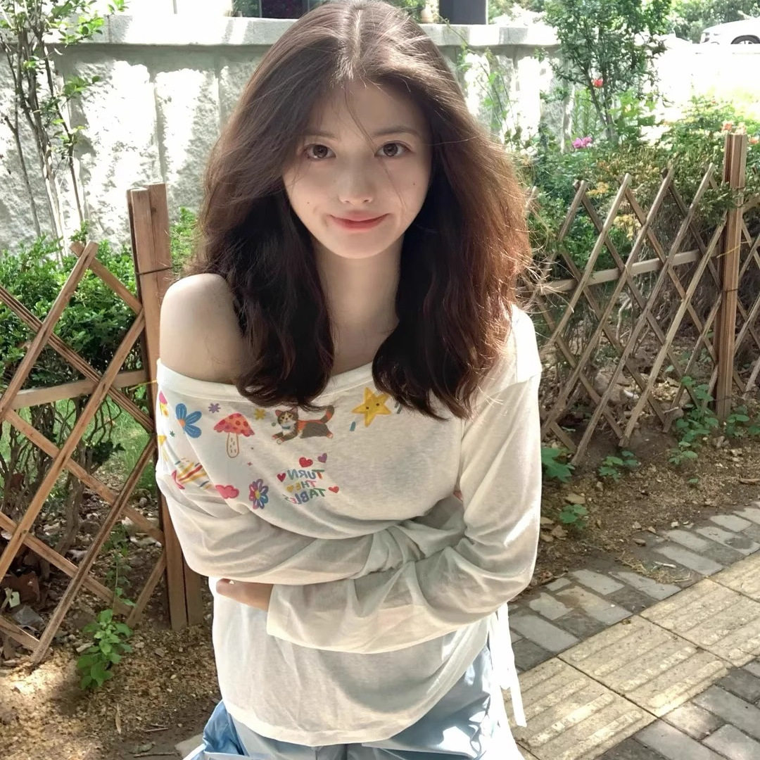彩绘涂鸦斜肩长袖罩衫T恤