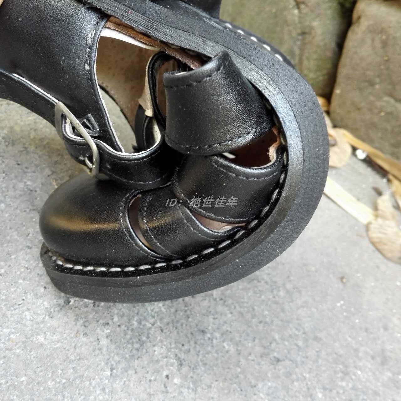 SUMMER AUTHENTIC MILITARY FANS USE THE OLD THREE STRIPS OF LEATHER AND COWHIDE SANDALS BUCKLES MENS HOLES HOLLOW SHOES BEACH SHOES DAD SHOES