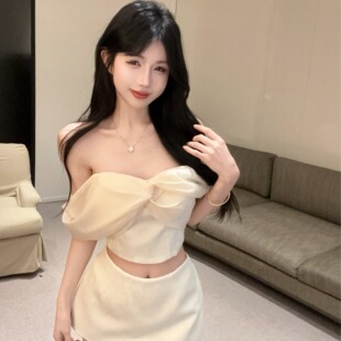夏季新款性感小香风套装裙女米白色纯欲蝴蝶结抹胸上衣半裙两件套