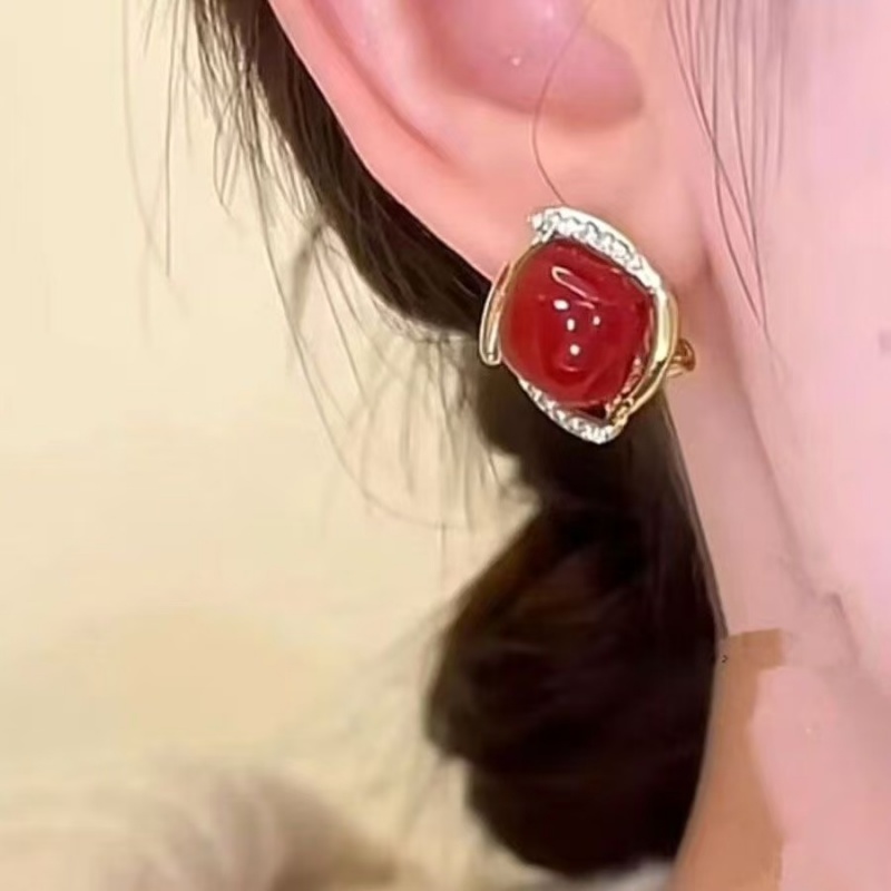 欧饰泥合金ins风水钻女方形耳环