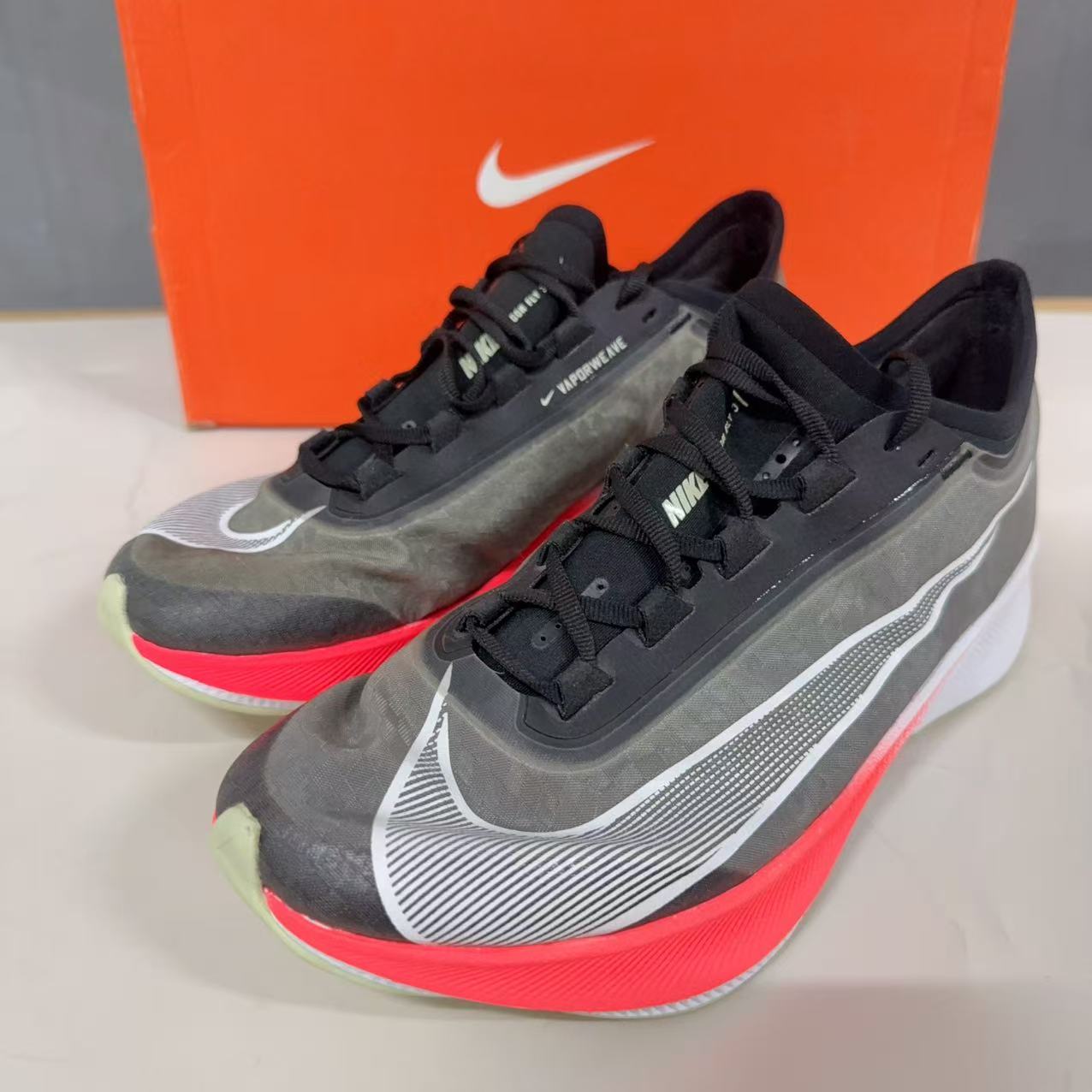 Nike耐克ZOOM FLY 5运动休闲减震透气轻便跑步鞋 AT8240-003
