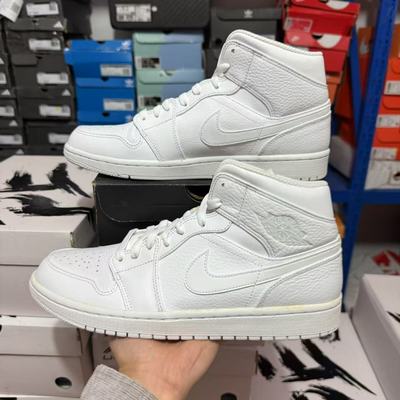 Nike Air Jordan 1 Mid AJ1纯白 荔枝皮 中帮篮球鞋554724-109